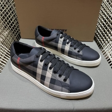 Burberry Low Shoes